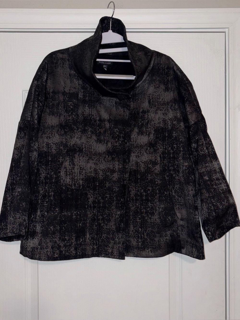 Eileen Fisher Black Mottled Funnel-Neck Pullover Size Medium Snap Up Front